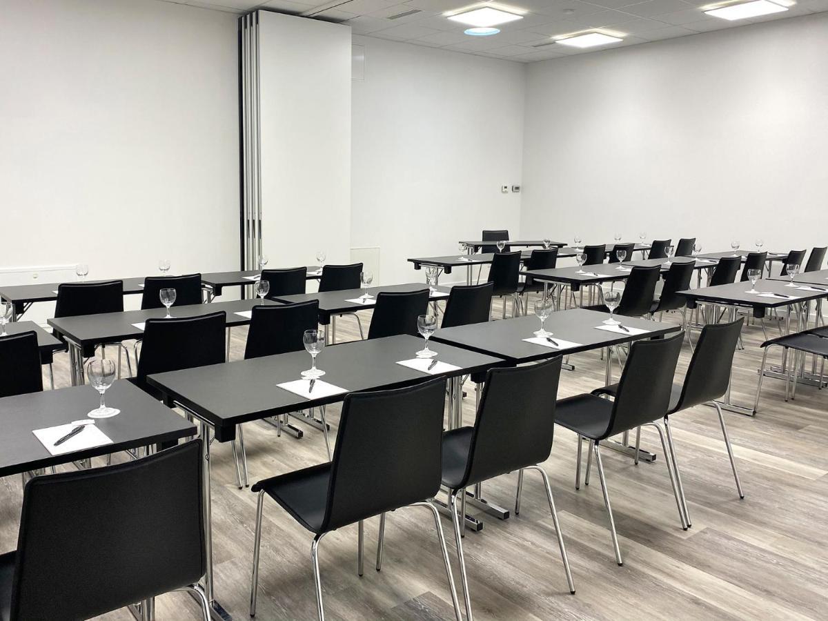 Dormero Hotel Deggendorf Bagian luar foto