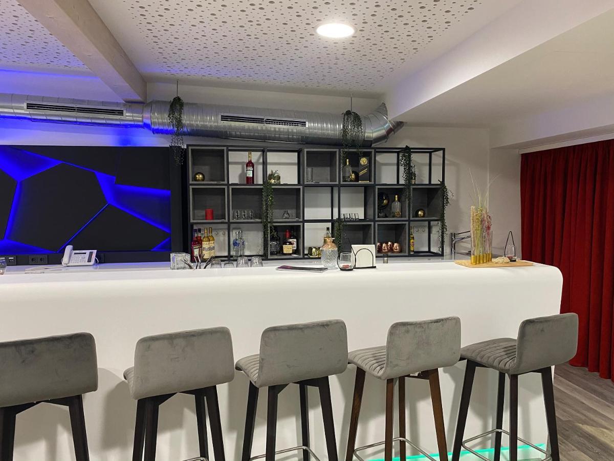 Dormero Hotel Deggendorf Bagian luar foto